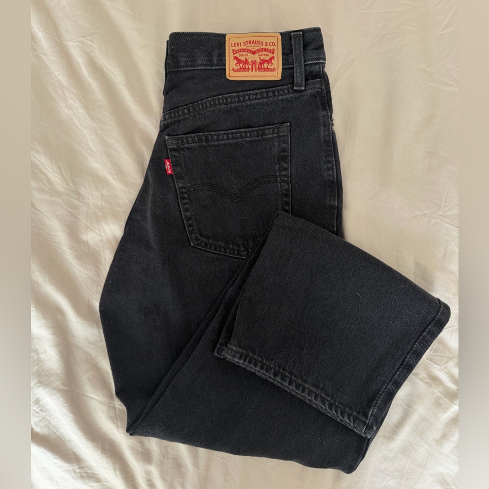 Levi's Straight Leg Jeans in Black